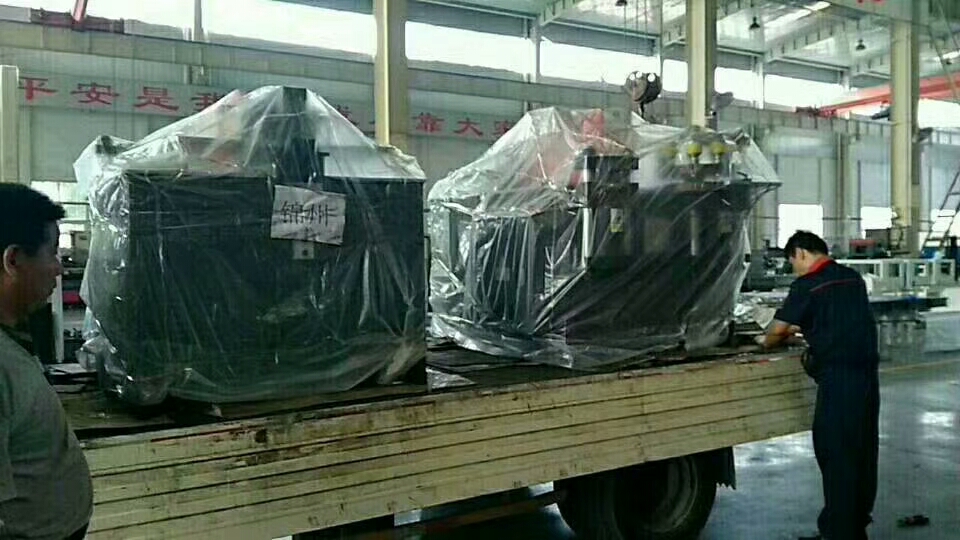 发往辽宁锦州市的数控母排加工机昨天已顺利发出