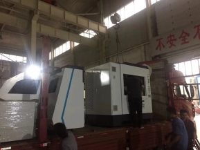 河南新乡市客户订购的602K-7C数控母线冲剪机昨天已准点出发