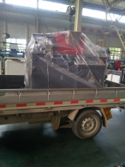 湖北武汉客户订购的铜排加工机已装车出发