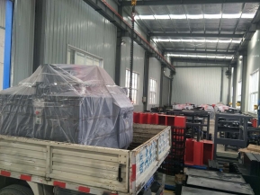河南郑州客户订购的303E数控母线加工机已顺利发货