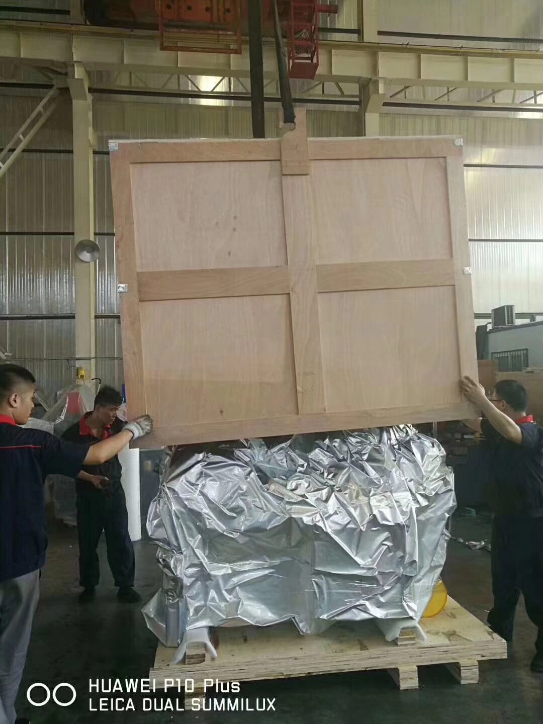 发往越南海防市的数控铜排加工机已准备出发
