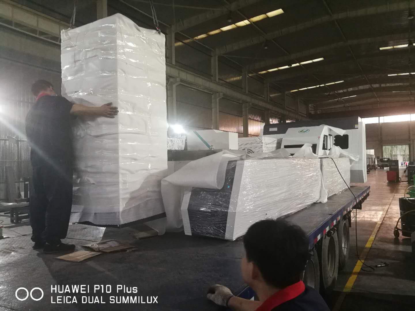 湖南益阳客户订购的数控母线冲剪机