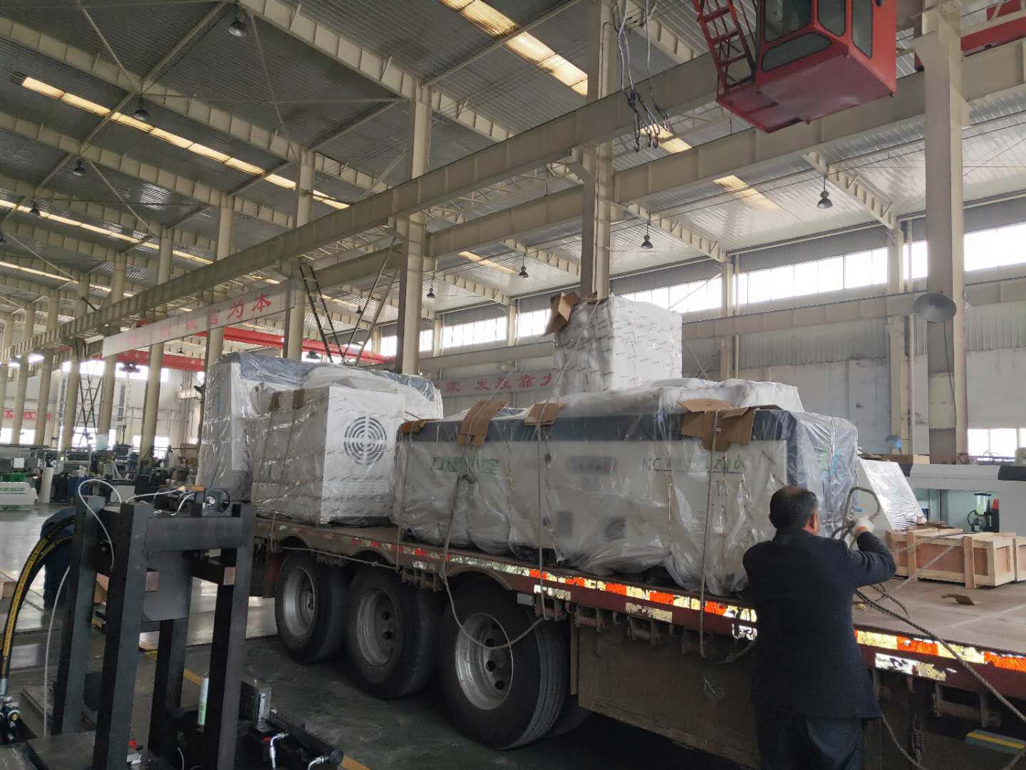 发往江西抚州市的数控母线折弯机 发往江西抚州市的数控母线折弯机